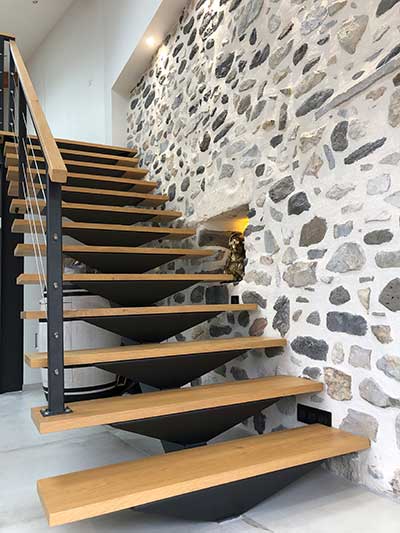 escalier-interieur-metal-tradition