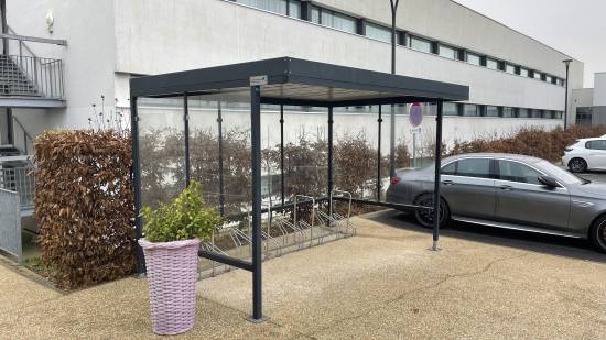 Abris vélo personnalisable